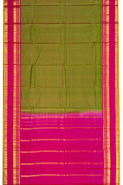 Green Kanjivaram Pure Silk Saree with Contrast Pallu 10074887