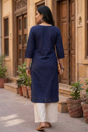 Blue Handcrafted Solid Style Embroidered Cotton Kurta 10077416