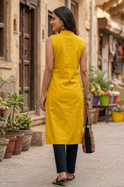 Yellow Handcrafted Solid Style Embroidered Sleveless Cotton Kurta 10077420