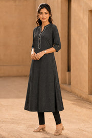 Rustic Black Hand Embroidered Cotton Kurta 10077657