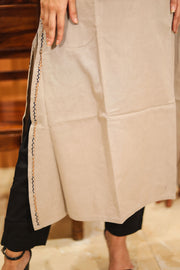 Beige Hand Embroidered Cotton Kurta 10062685