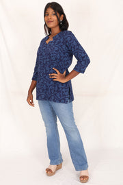 Ebullient Blue Kutchi Hand Block Printed Cotton Kurti 10071531