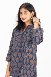 Blue Ajrakh printed kurti 10072054
