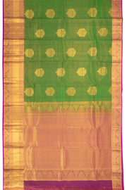 Green Kanjivaram Pure Silk Saree with Contrast Pallu 10074831