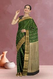 Kanjivaram Handloom Pure Silk Saree in Dark Forest Green with Zari Border and Pallu 10071871