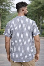 Ikat Cotton Men's Short Kurta With Slim-Fit Design & Front Pocket 10076951