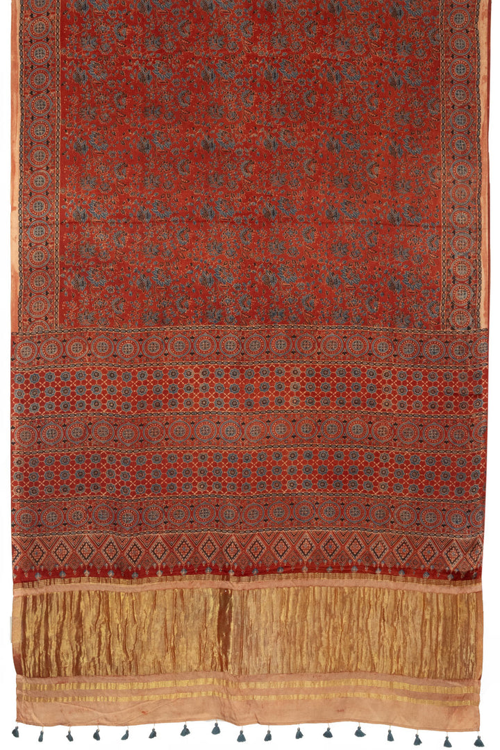 Maroon Handwoven Langdi Putti Modal Silk Saree - Avishya