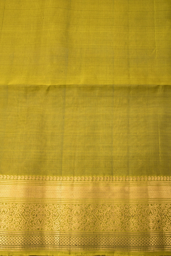 Forest Green Handloom Kanjivaram Soft Silk Saree - Avishya