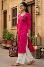 Bright Pink Handcrafted Solid Style Embroidered Cotton Kurta 10077408