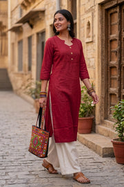 Maroon Handcrafted Solid Style Embroidered Cotton Kurta 10077410