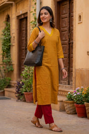 Yellow Handcrafted Solid Style Embroidered Cotton Kurta 10077411