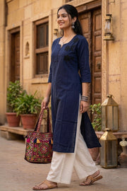 Blue Handcrafted Solid Style Embroidered Cotton Kurta 10077416
