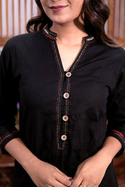 Black Hand Embroidered Cotton Kurta 10062707