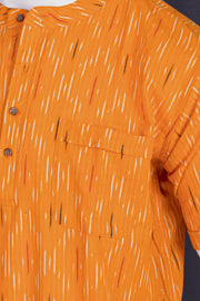 Ikat Cotton Men's Short Kurta With Slim-Fit Design & Front Pocket 10076949