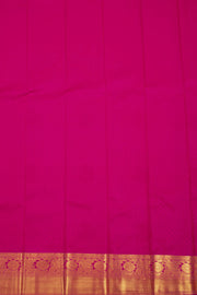 Green Kanjivaram Vegan Silk Saree with Contrast Pallu 10074926