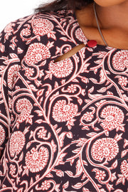 Black Plum Bagh Printed Cotton Kurti 10071551