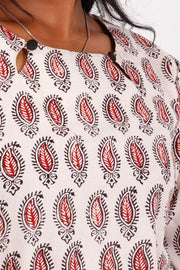 Swan White Bagh Printed Cotton Kurti 10071563