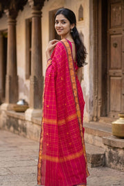 Dark Pink Handloom Chettinad Cotton Saree 10077320