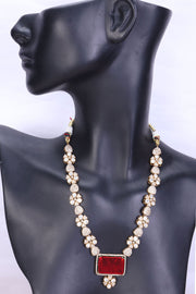 Gold Plated Dazzling Designer Necklace Set 10069639