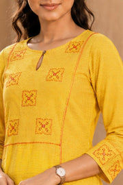 Yellow Hand Embroidered Cotton Kurta 10077630