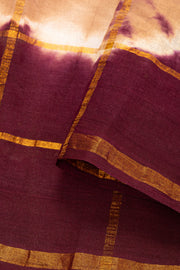 Peach and Maroon Checked Tie-Dye Sungudi Cotton Saree 10078008