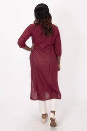 Maroon Handcrafted Slub Cotton Kurta 10073158