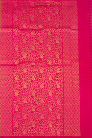 Mango Leaf Green Handloom Borderless Kanjivaram Soft Silk Saree With Geometric Line Butta Design 10076790