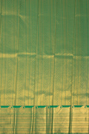 Green Kanjivaram Vegan Silk Saree with Contrast Pallu 10074863