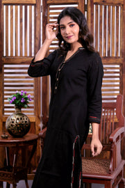 Black Hand Embroidered Cotton Kurta 10062707