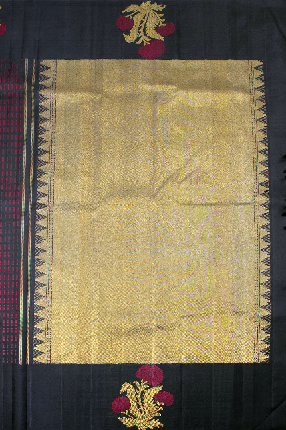 Black Pure Zari Kanjivaram Silk Saree 10063141