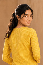 Yellow Hand Embroidered Cotton Kurta 10077630
