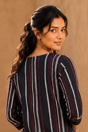 Black Hand Embroidered Cotton Kurta 10077632
