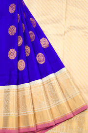 Gadwal Kuttu Weave Handloom Silk Saree in Royal Blue with Cream Peacock Motif Border 10062948