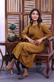 Ochre Yellow Hand Embroidered Cotton Kurta 10062671