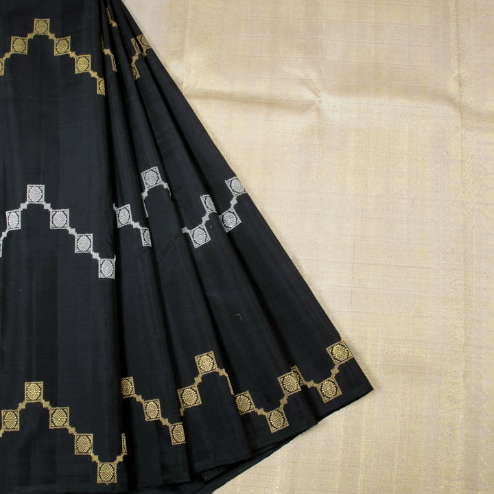 Black Pure Zari Kanjivaram Silk Saree 10063142