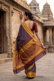 Brown Ettukol Kanjivaram Silk Saree with Temple Border 10077912