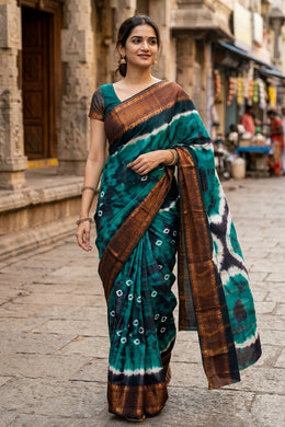 Blue Handcrafted Sungudi Cotton Saree 10074929