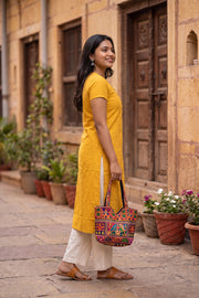 Yellow Handcrafted Solid Style Oxford Cotton Kurta 10077452