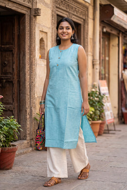 Blue Handcrafted Solid Style Oxford Sleeveless Cotton Kurta 10077458