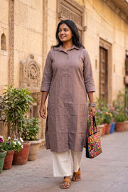 Muted Brown Handcrafted Solid Style Oxford Cotton Kurta 10077447