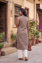 Brown Handcrafted Solid Style Oxford Sleeveless Cotton Kurta 10077449