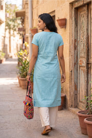 Blue Handcrafted Solid Style Oxford Cotton Kurta 10077448