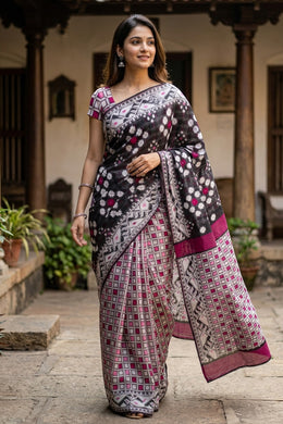 Black Handloom Jamdani Cotton Saree with Floral Motifs 10077542