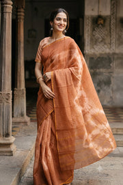 Beige Handcrafted Sungudi Cotton Saree 10077123