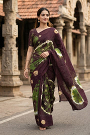 Green Handcrafted Sungudi Cotton Saree Without Blouse 10077109