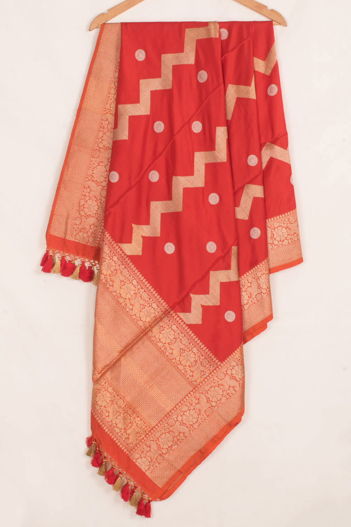 Handloom Banarasi Kadhwa Katan Silk Dupatta with Sona Chaandi Zigzag Design