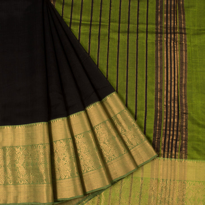Handloom Mangalgiri Silk Cotton Saree With Floral Border 