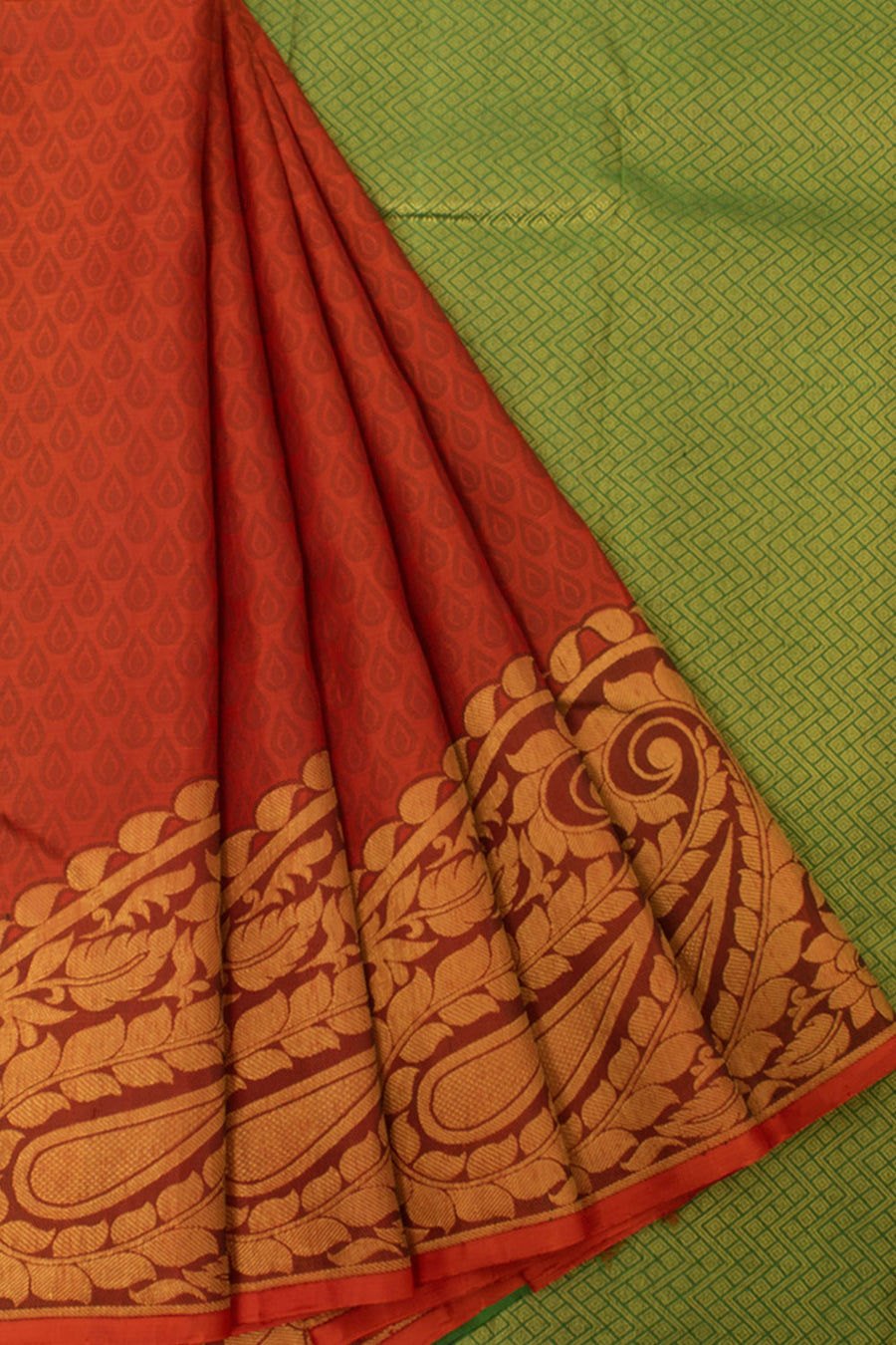 Handloom Pure Silk Jacquard Kanjivaram Saree with Raindrop Motifs and Paisley Border