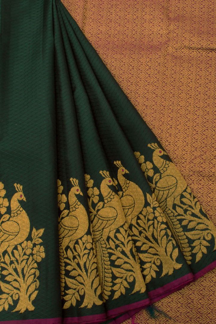 Handloom Pure Silk Jacquard Kanjivaram Saree with Peacock Butta Border