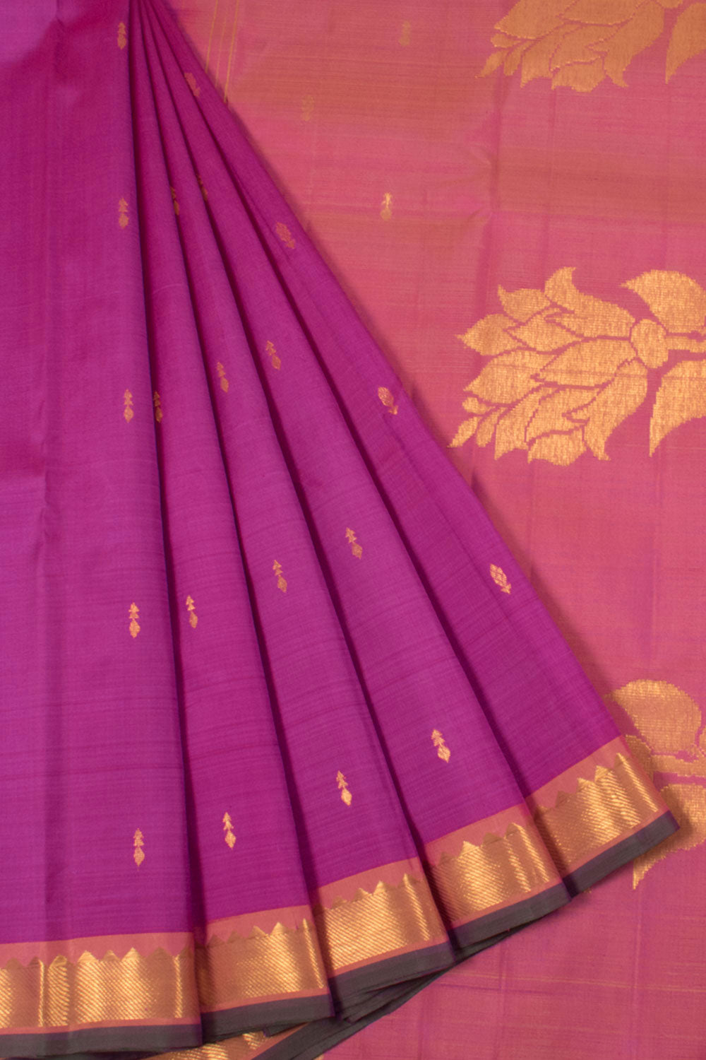 Handloom Pure Zari Kanjivaram Silk Saree with Paisley Motifs and Horse Pallu